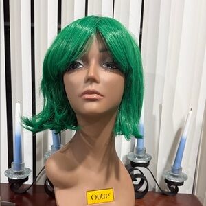 Green Women's Wig